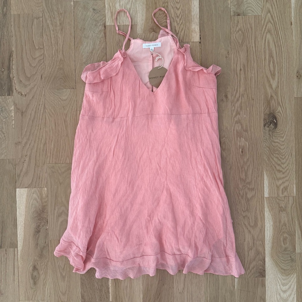 NWT Honey Punch Coral pink summer ruffled mini dress, size L
